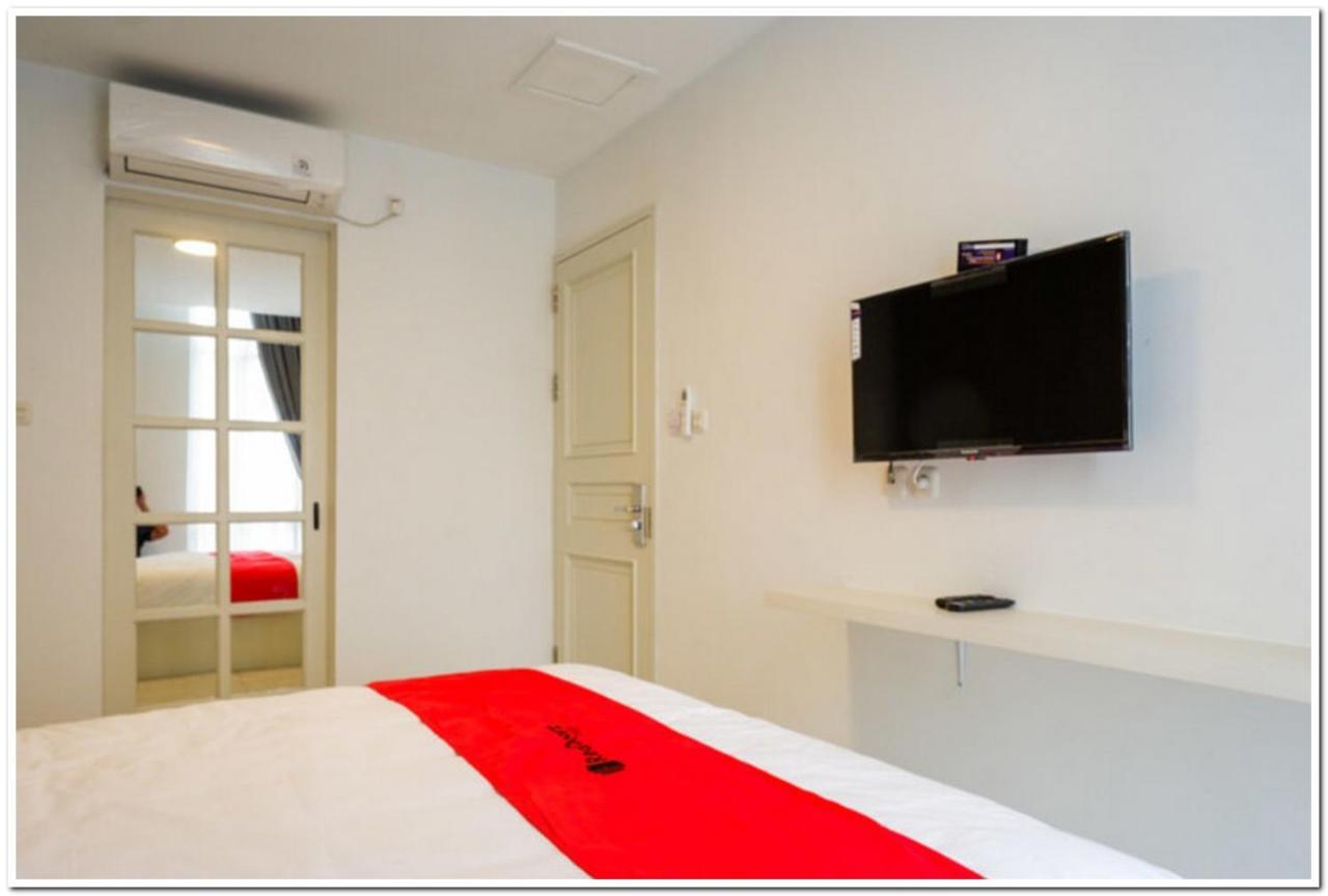 Reddoorz Plus @ Madukoro Raya Σεμαράνγκ Εξωτερικό φωτογραφία