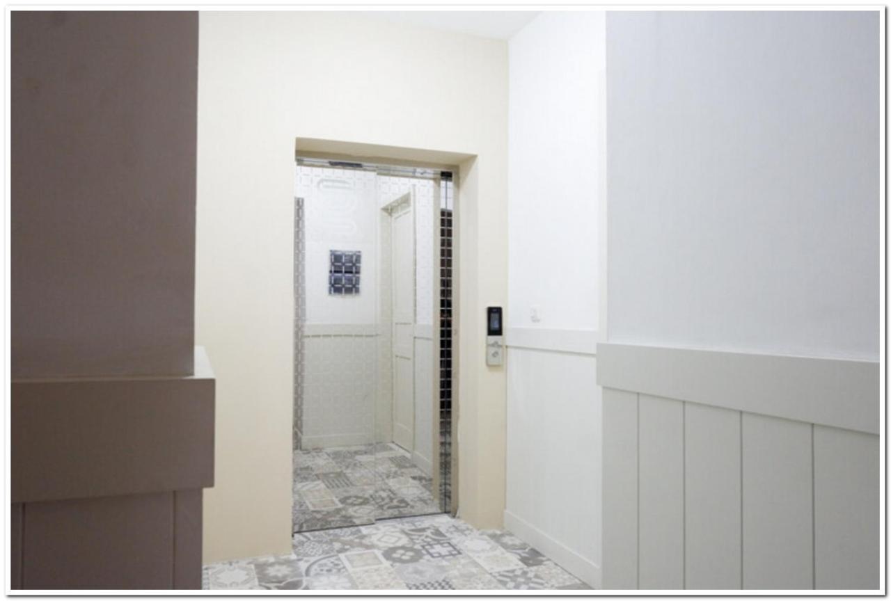 Reddoorz Plus @ Madukoro Raya Σεμαράνγκ Εξωτερικό φωτογραφία