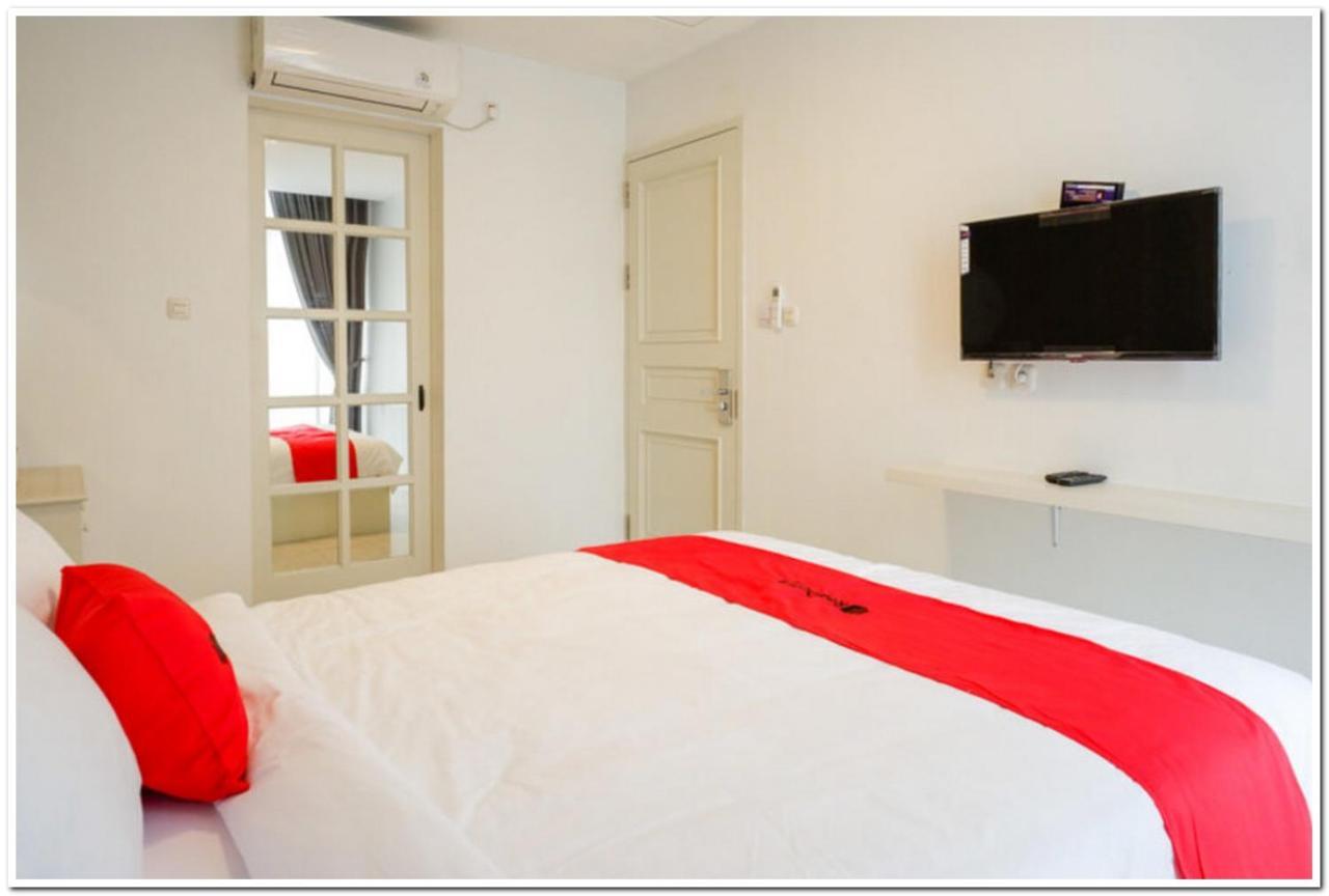 Reddoorz Plus @ Madukoro Raya Σεμαράνγκ Εξωτερικό φωτογραφία