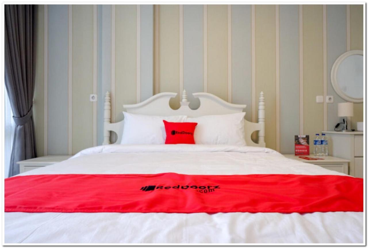 Reddoorz Plus @ Madukoro Raya Σεμαράνγκ Εξωτερικό φωτογραφία