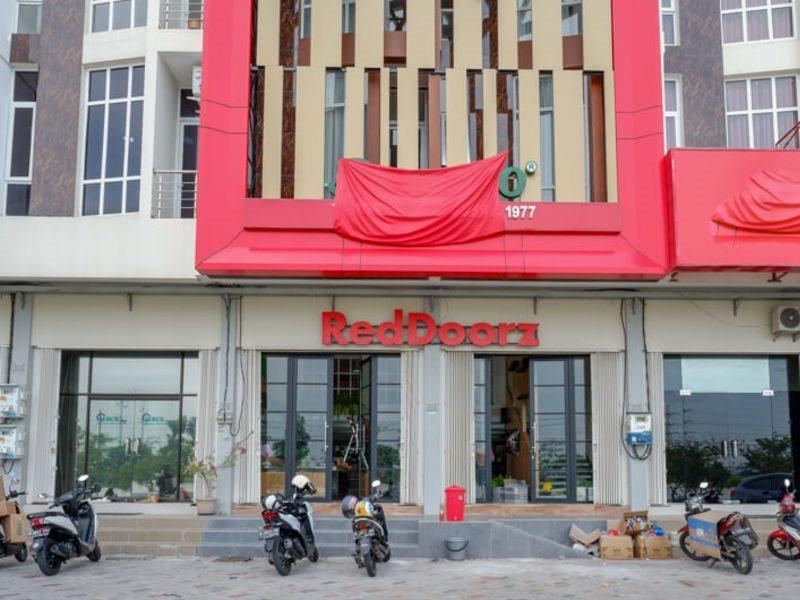 Reddoorz Plus @ Madukoro Raya Σεμαράνγκ Εξωτερικό φωτογραφία