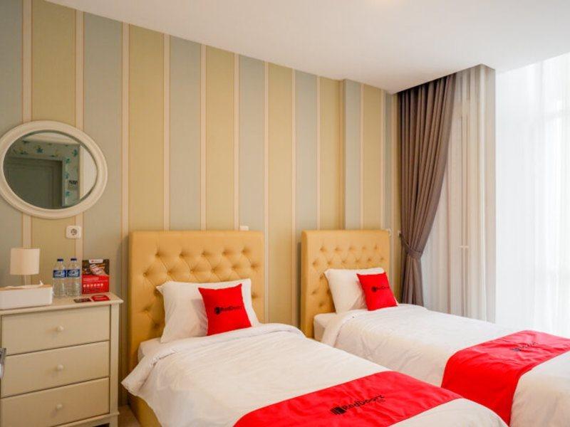 Reddoorz Plus @ Madukoro Raya Σεμαράνγκ Εξωτερικό φωτογραφία